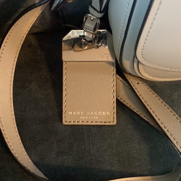 Marc Jacobs gently used handbag - Picture 2 of 5